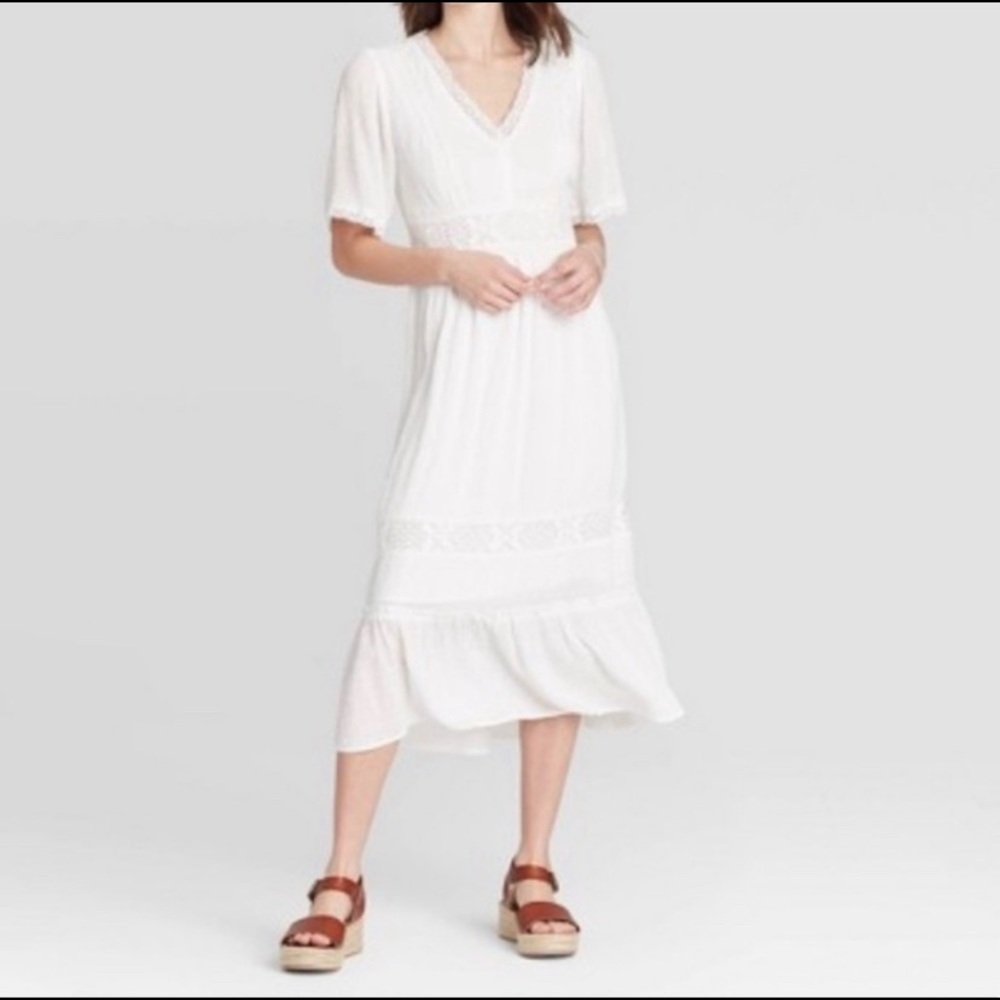 Knox Rose white bohemian style midi dress. NWT